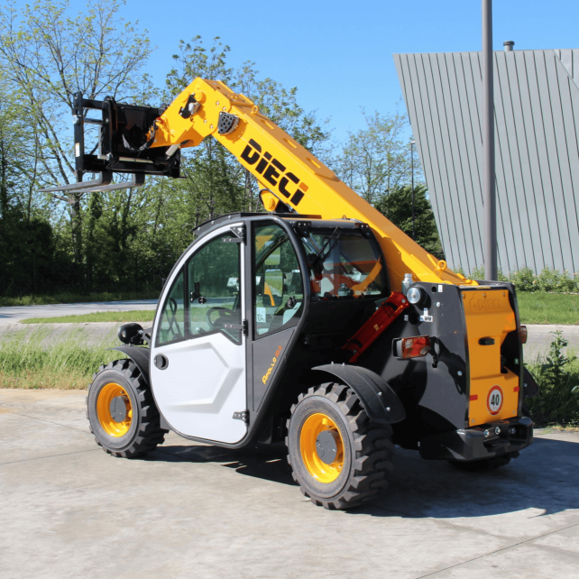 Chariot télescopique Apollo 26.6 DIECI vu de profil Chariot télescopique Apollo 26.6 DIECI vu de profil